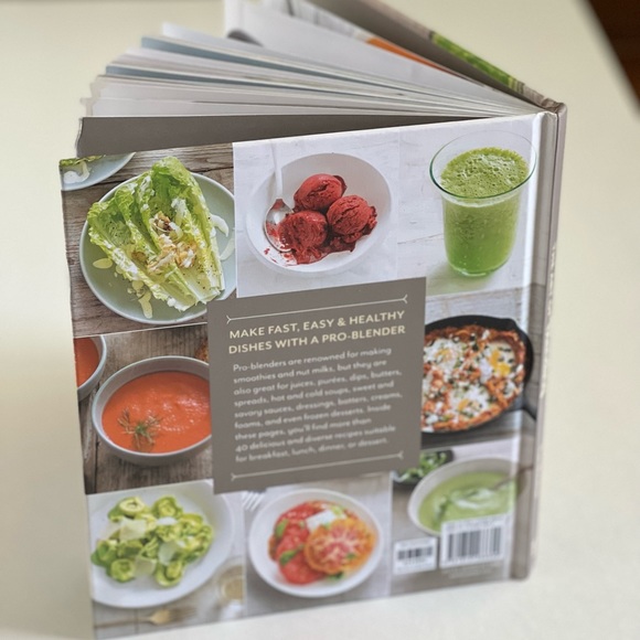 The Art of Blending : Delicious Ways to Use Your Vitamix® Blender Recipe Book - Picture 3 of 5
